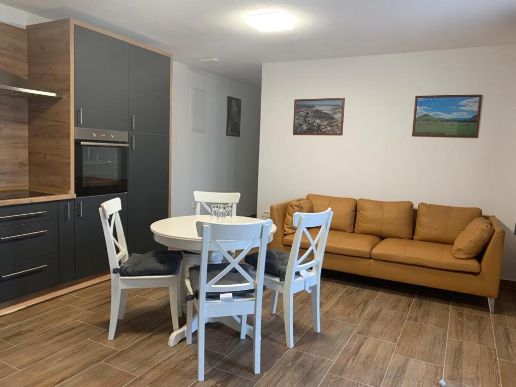Apartmani Albatros Perusic المظهر الخارجي الصورة